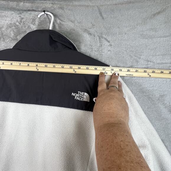 The North Face Polartec Classic White/Gray Fleece Jacket Size Large - Picture 9 of 9